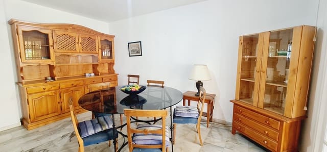 5 slaapkamer Rijtjeshuis te koop in Los Boliches , Fuengirola met zwembad garage - € 470.000 (Ref: 9988143)