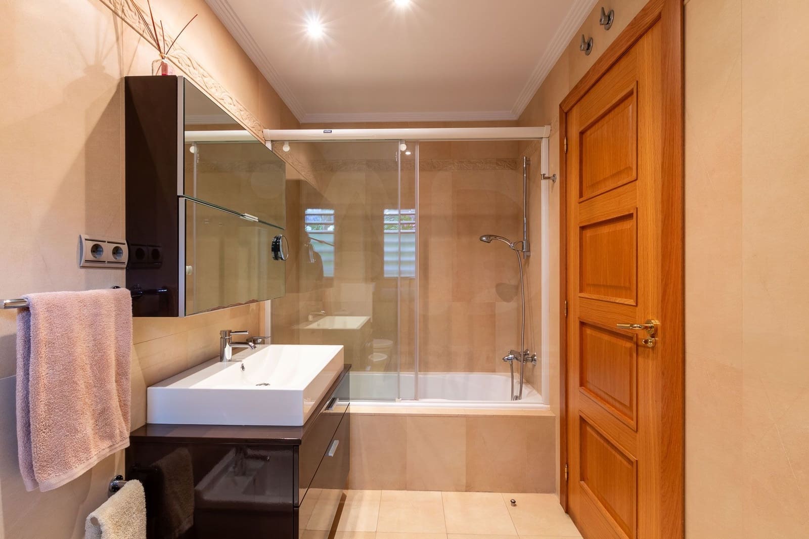 Appartement te koop in Santander met garage - € 790.000 (Ref: 9988144)