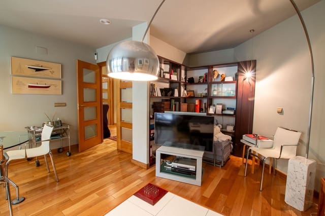 Appartement te koop in Santander met garage - € 790.000 (Ref: 9988144)