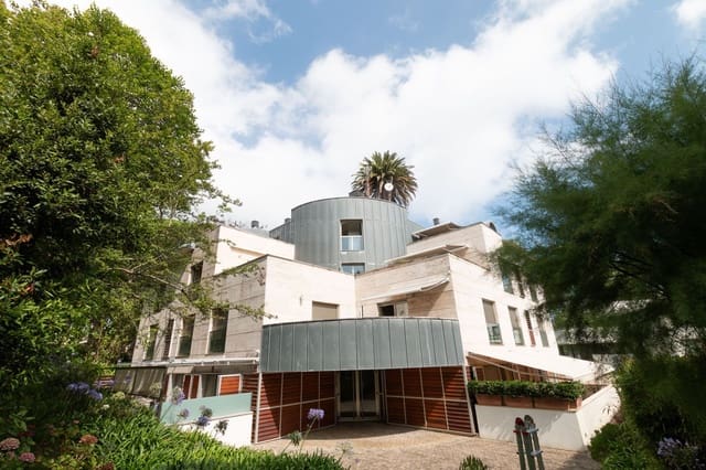 Appartement te koop in Santander met garage - € 790.000 (Ref: 9988144)