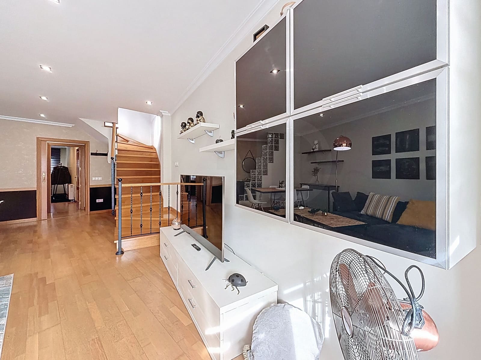 5 soveværelse Lejlighed til salg i Pontevedra by med garage - € 259.000 (Ref: 9988145)