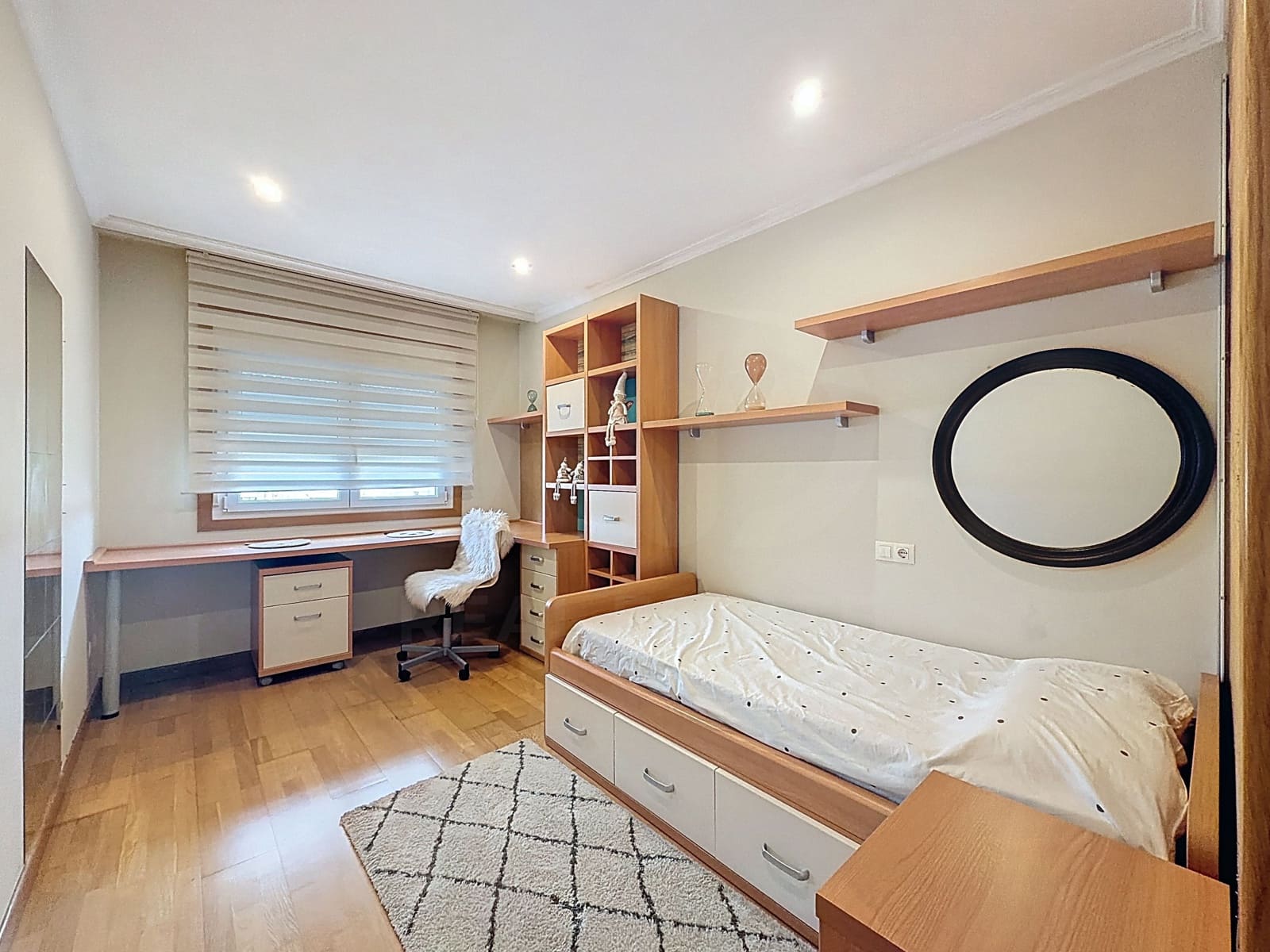 5 soveværelse Lejlighed til salg i Pontevedra by med garage - € 259.000 (Ref: 9988145)