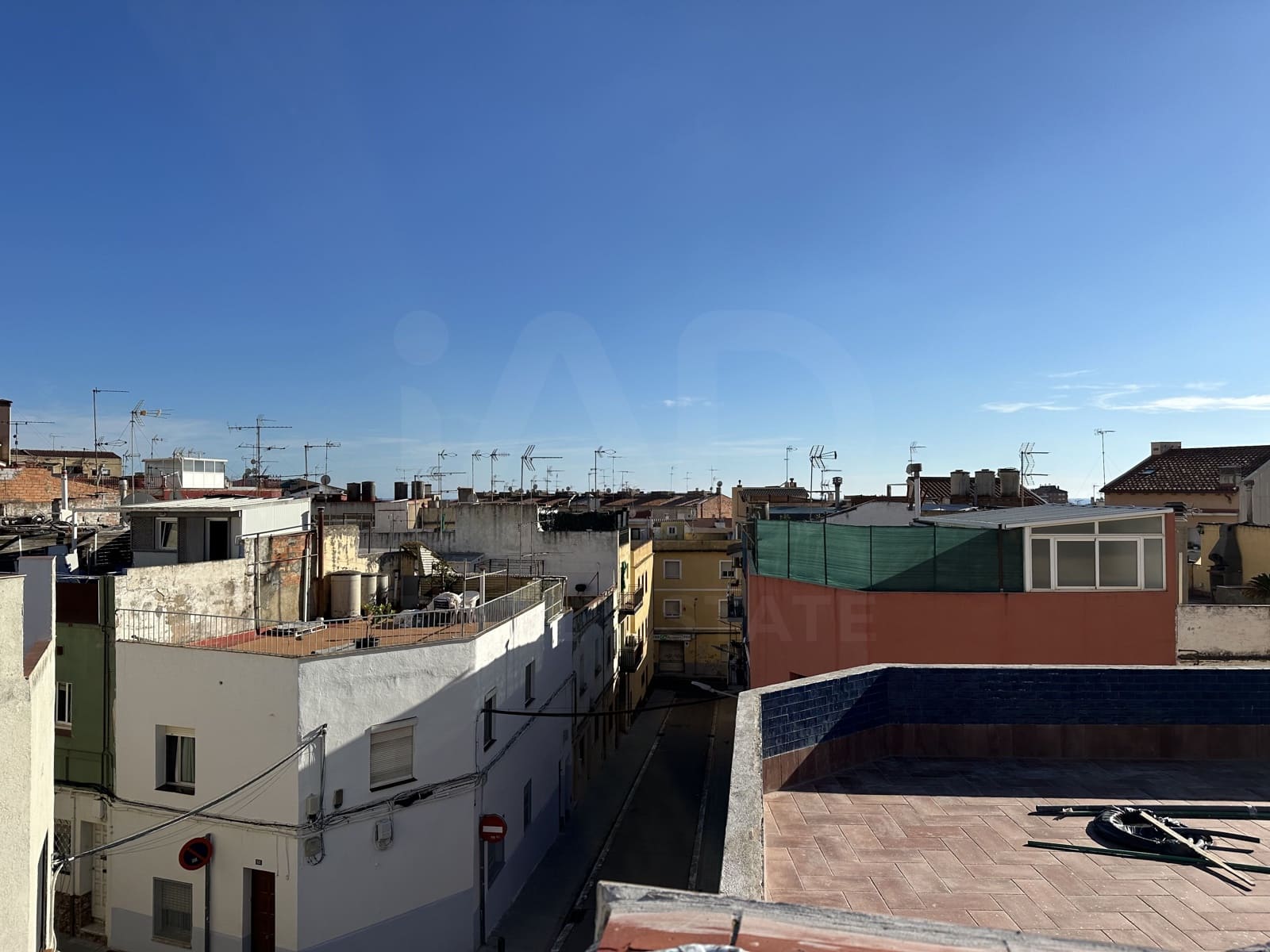 5 Zimmer Reihenhaus zu verkaufen in Barcelona Stadt - 290.000 € (Ref: 9988146)