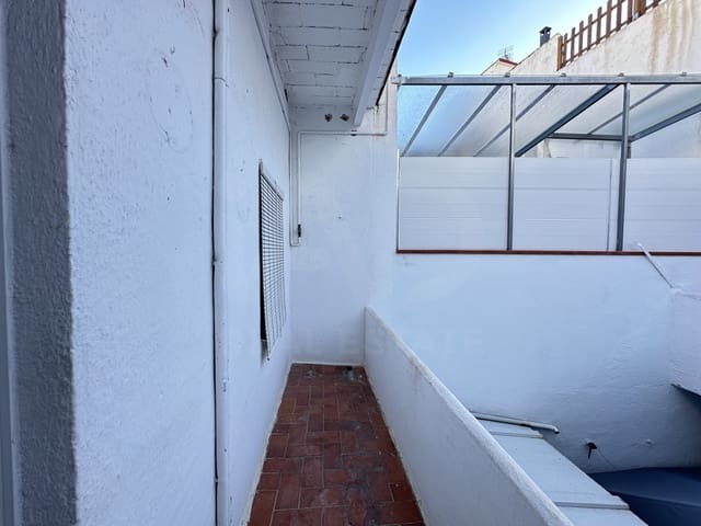 5 soveværelse Rækkehus til salg i Mataró - € 290.000 (Ref: 9988146)