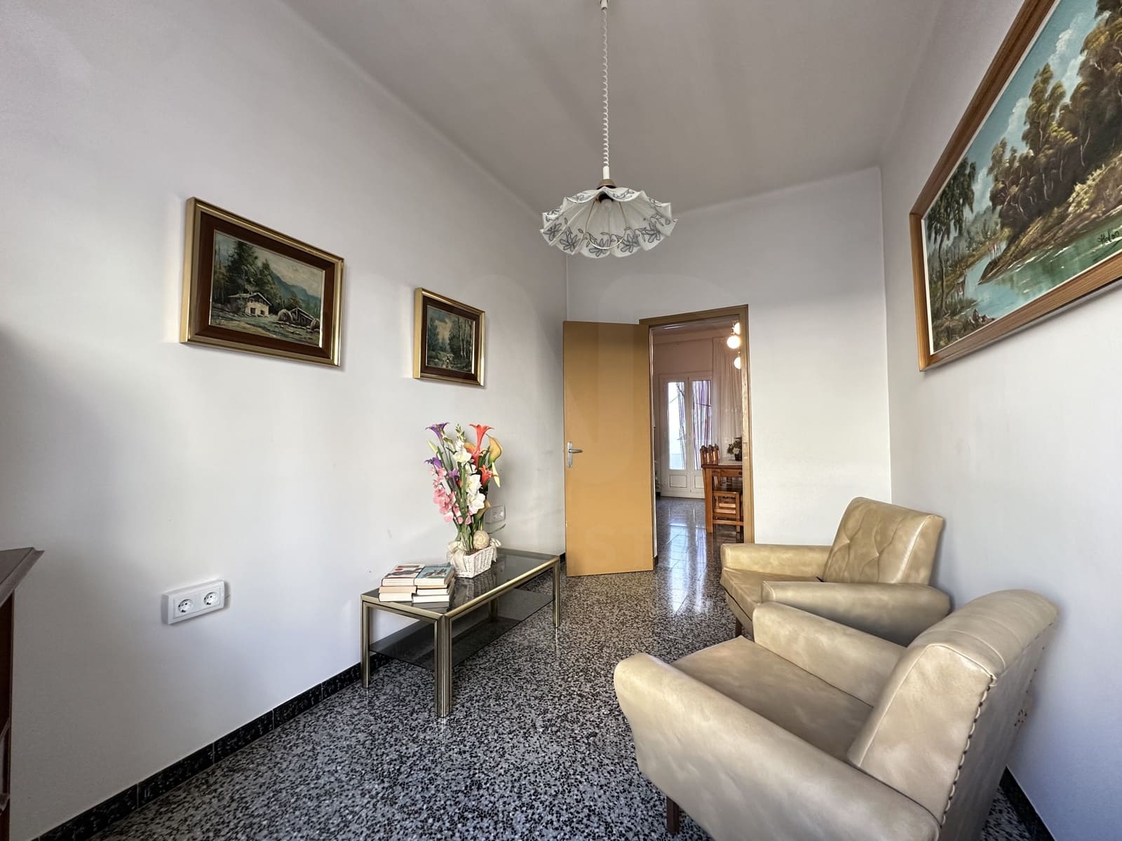 5 Zimmer Reihenhaus zu verkaufen in Barcelona Stadt - 290.000 € (Ref: 9988146)