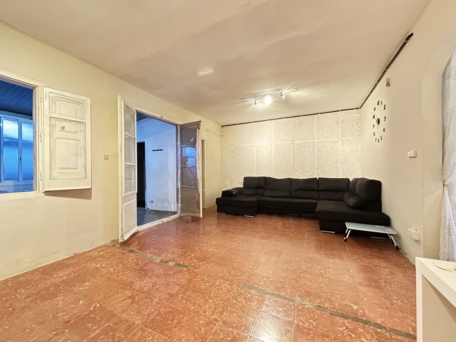 5 Zimmer Reihenhaus zu verkaufen in Barcelona Stadt - 290.000 € (Ref: 9988146)