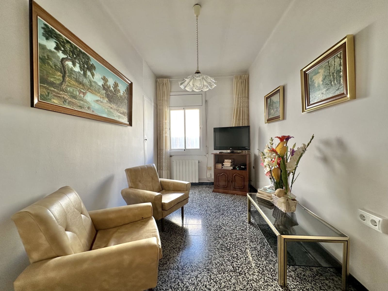 5 Zimmer Reihenhaus zu verkaufen in Barcelona Stadt - 290.000 € (Ref: 9988146)