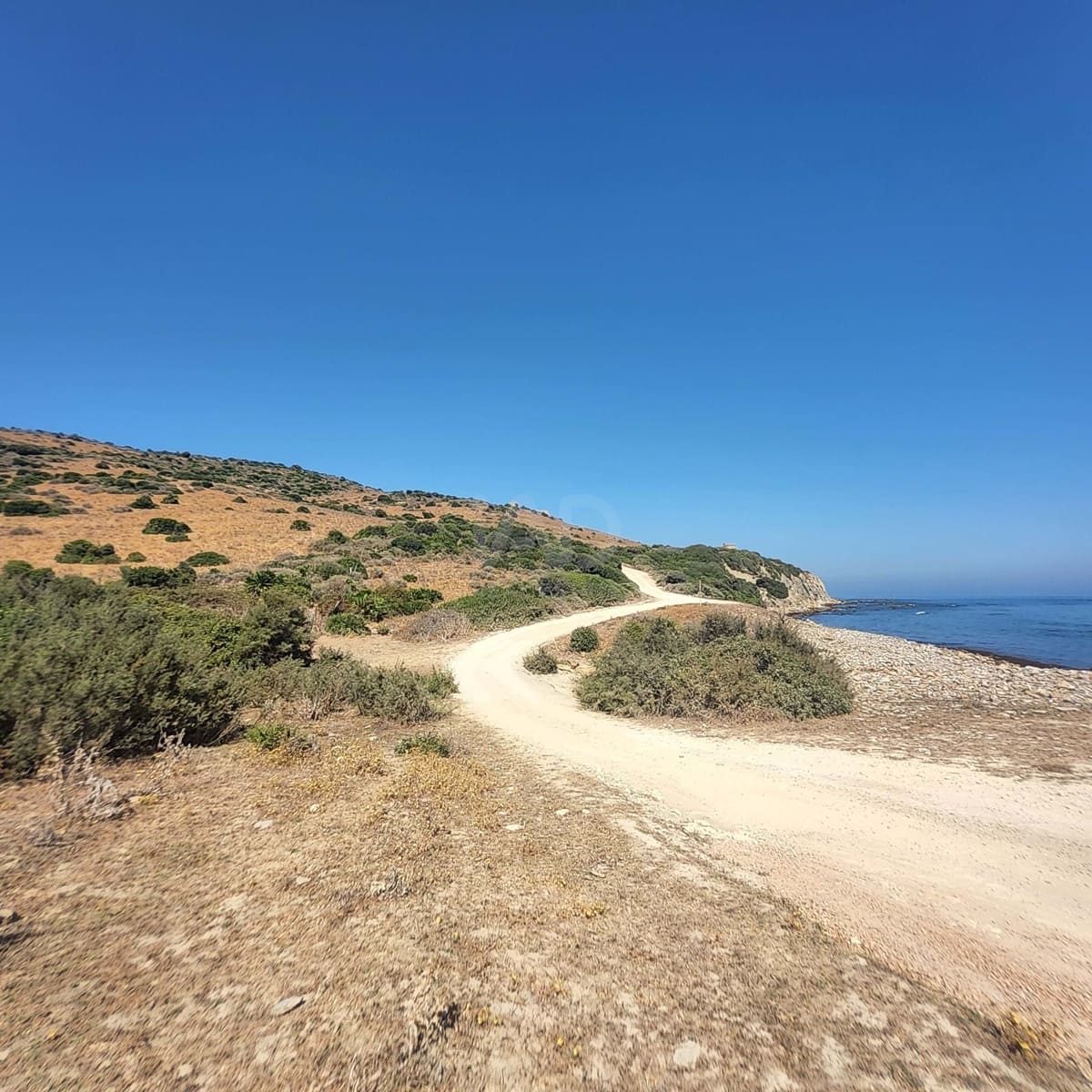 Grunde uden byggetilladelser til salg i Cadiz by - € 600.000 (Ref: 9988147)