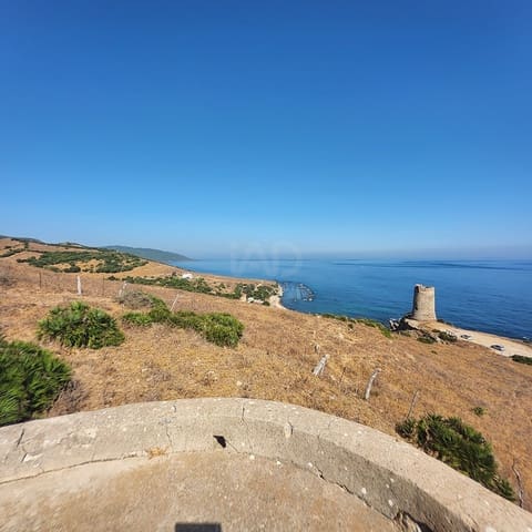 Grunde uden byggetilladelser til salg i Cádiz by - € 600.000 (Ref: 9988147)