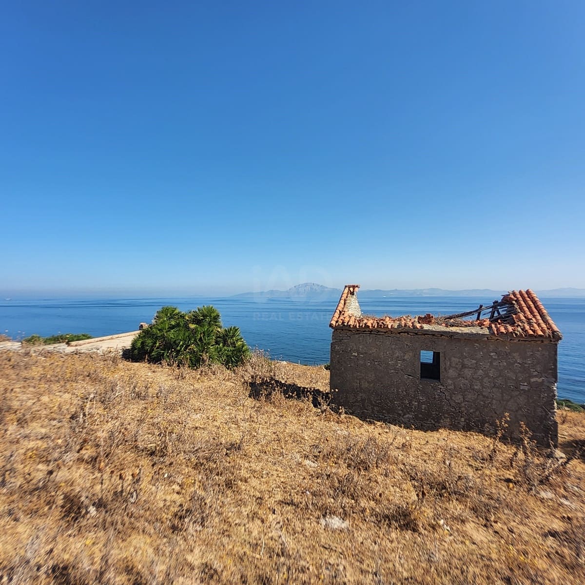 Grunde uden byggetilladelser til salg i Cadiz by - € 600.000 (Ref: 9988147)