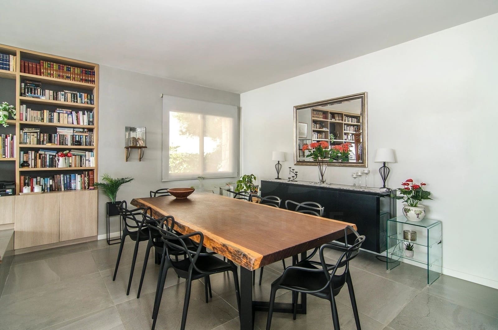 5 soverom Hus til salgs i Barcelona by med svømmebasseng garasje - € 1 850 000 (Ref: 9988148)