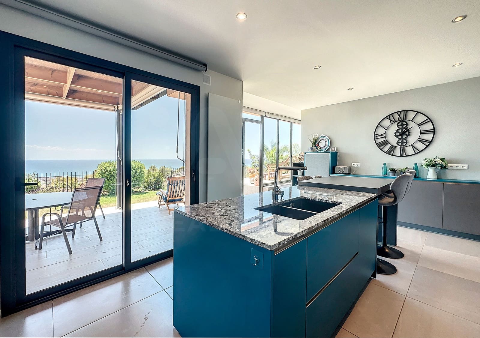 5 soverom Hus til salgs i Barcelona by med svømmebasseng garasje - € 1 850 000 (Ref: 9988148)