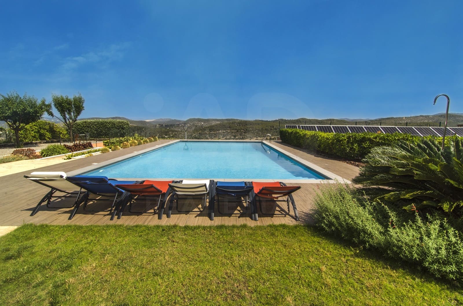 5 soverom Hus til salgs i Barcelona by med svømmebasseng garasje - € 1 850 000 (Ref: 9988148)
