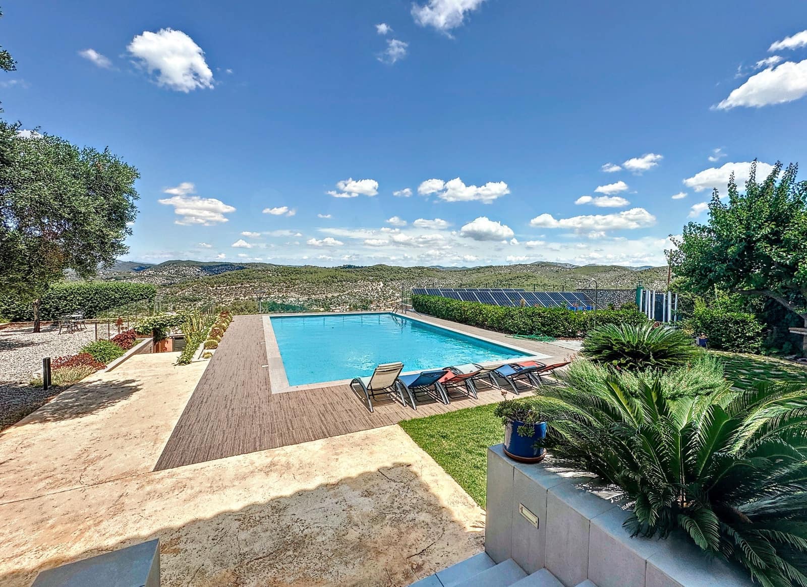 5 soverom Hus til salgs i Barcelona by med svømmebasseng garasje - € 1 850 000 (Ref: 9988148)