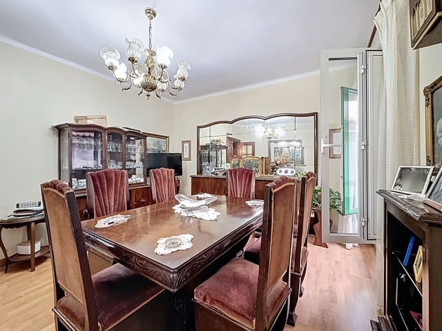 5 soverom Hus til salgs i Pontevedra by med garasje - € 450 000 (Ref: 9988151)