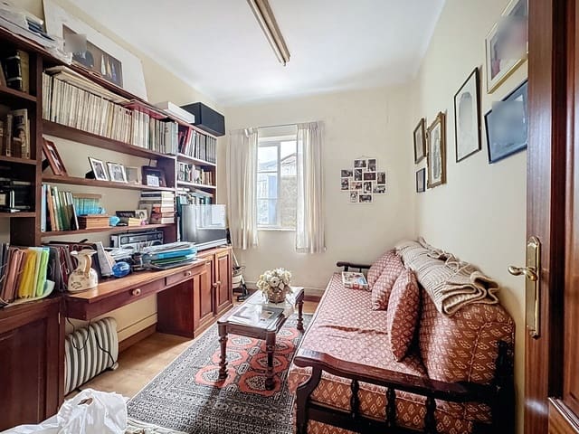 5 soverom Hus til salgs i Pontevedra by med garasje - € 450 000 (Ref: 9988151)