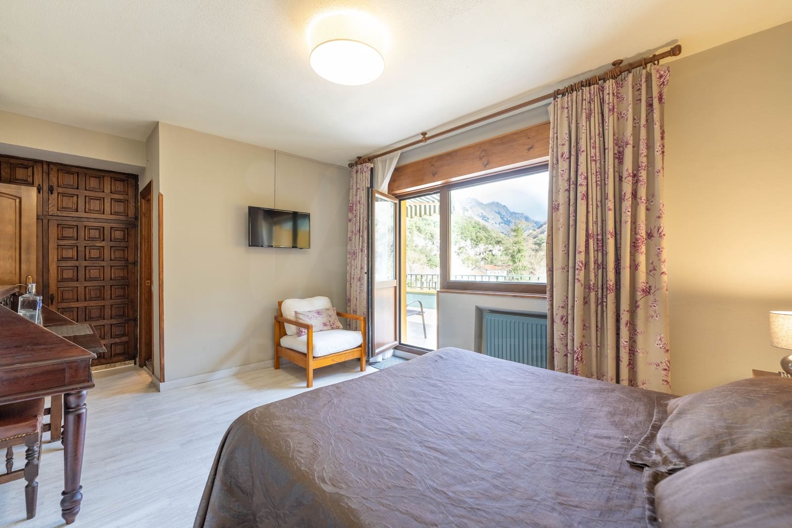 Kommersiell till salu i Penamellera Alta - 870 000 € (Ref: 9988153)