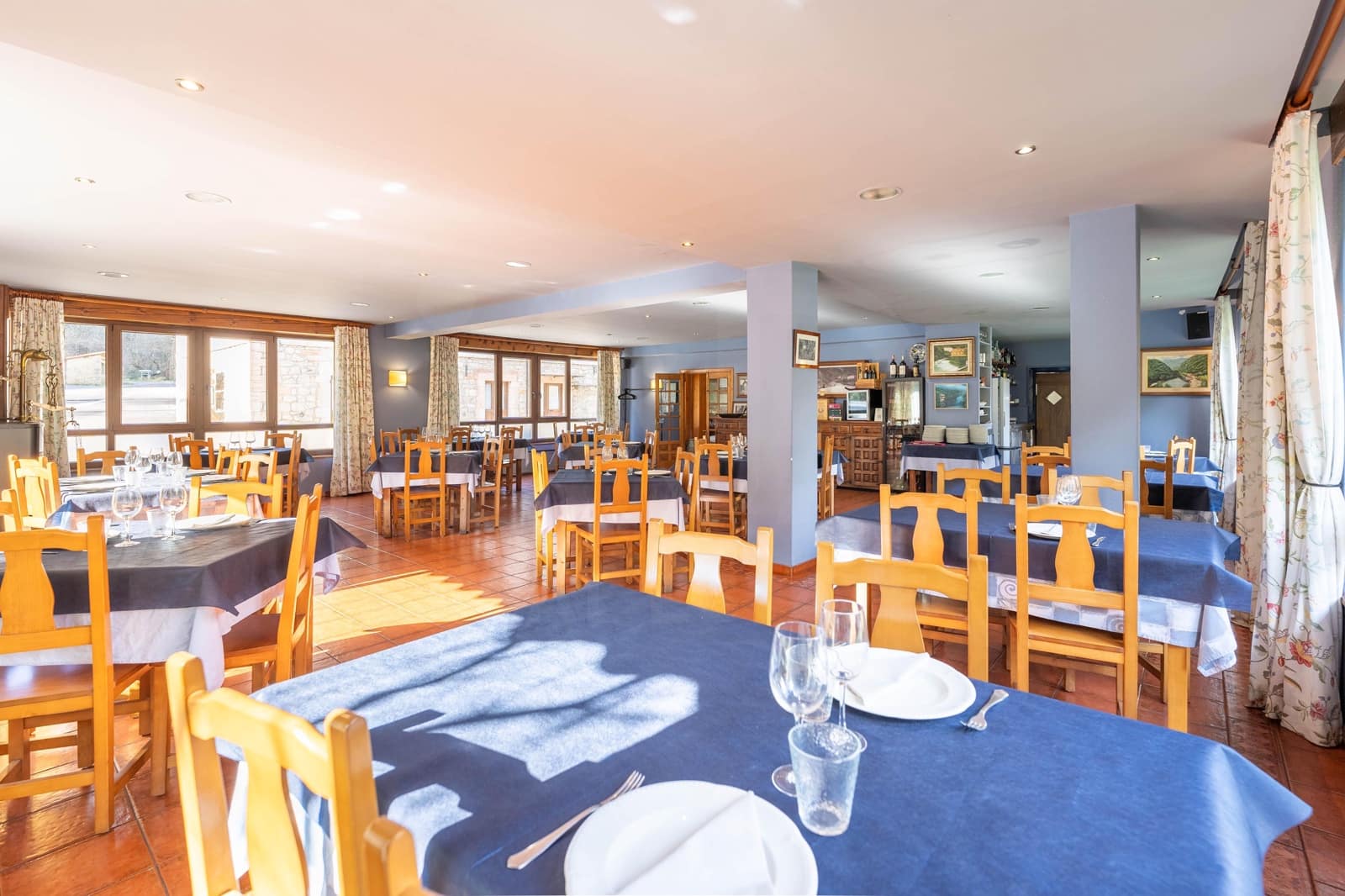 Kommersiell till salu i Penamellera Alta - 870 000 € (Ref: 9988153)