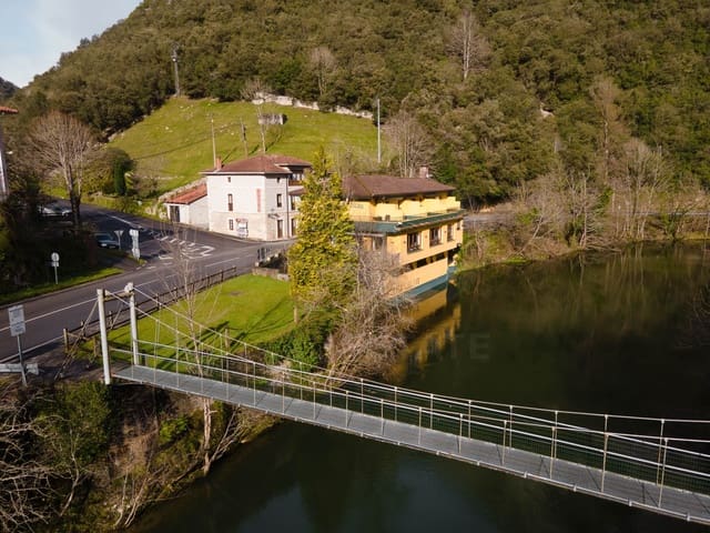 Kommersiell till salu i Peñamellera Alta - 870 000 € (Ref: 9988153)