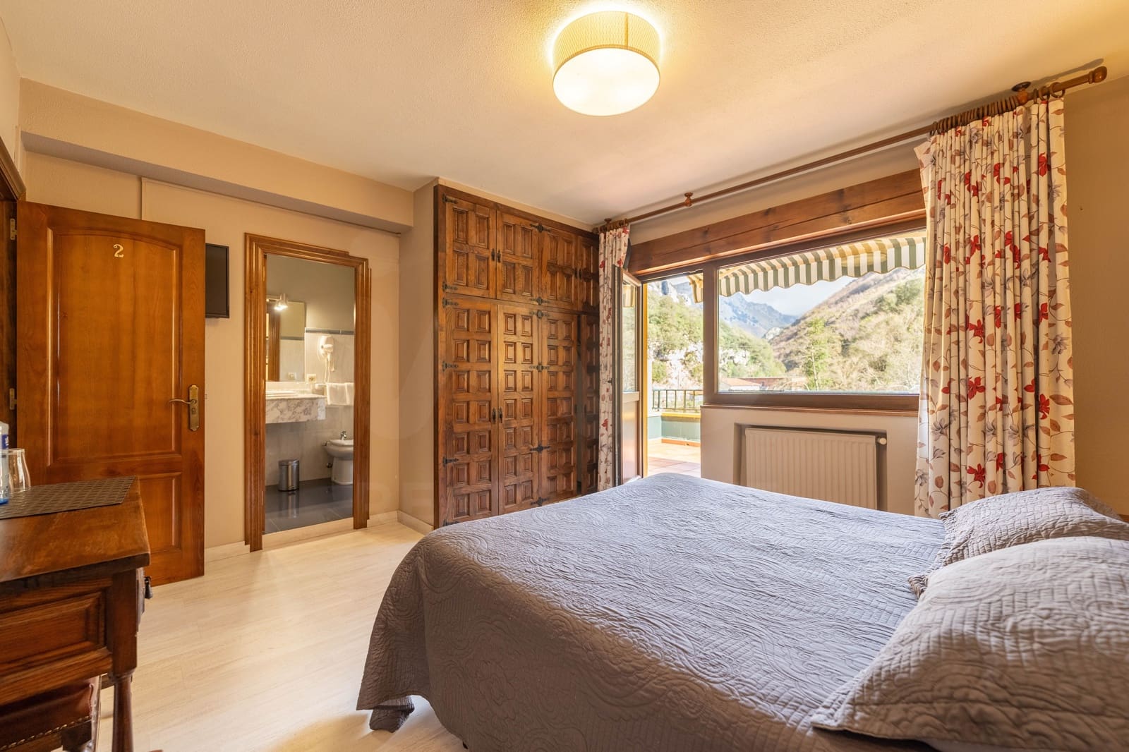 Kommersiell till salu i Penamellera Alta - 870 000 € (Ref: 9988153)
