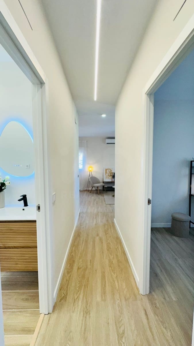 3 sovrum Hus till salu i Madrid stad - 298 000 € (Ref: 9988154)