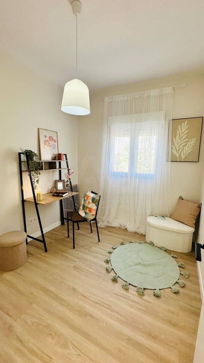 3 sovrum Hus till salu i Madrid stad - 298 000 € (Ref: 9988154)