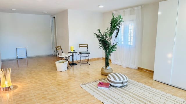 3 soveværelse Byhus til salg i Madrid by - € 298.000 (Ref: 9988154)