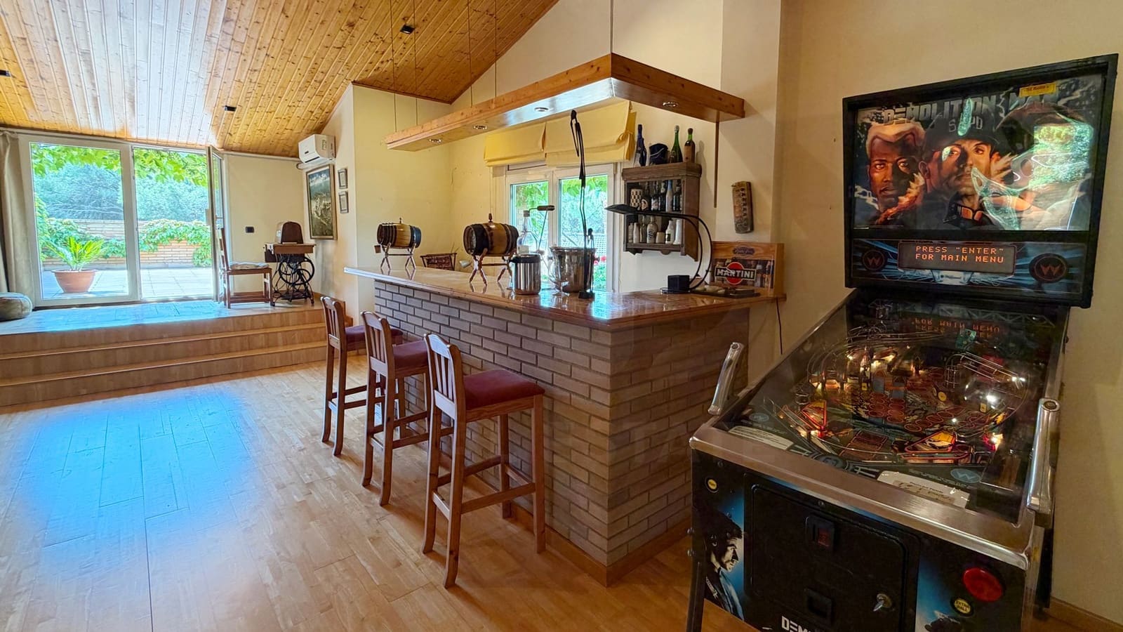 7 slaapkamer Villa te koop in Barcelona stad met zwembad garage - € 2.400.000 (Ref: 9988155)