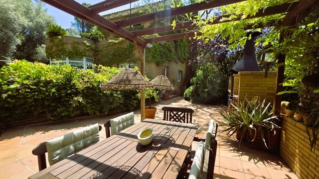 7 slaapkamer Villa te koop in Barcelona stad met zwembad garage - € 2.400.000 (Ref: 9988155)