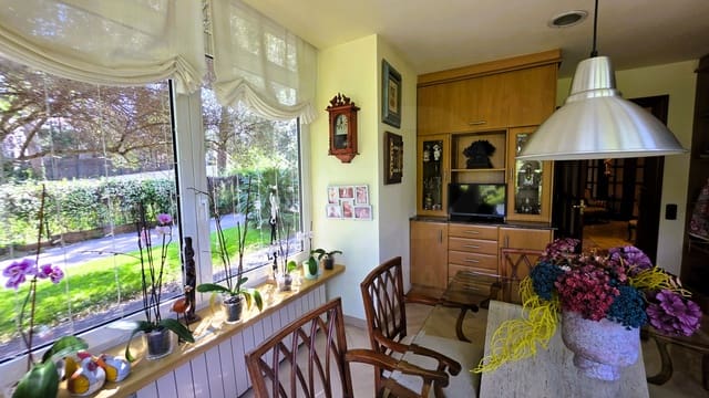 7 slaapkamer Villa te koop in Barcelona stad met zwembad garage - € 2.400.000 (Ref: 9988155)