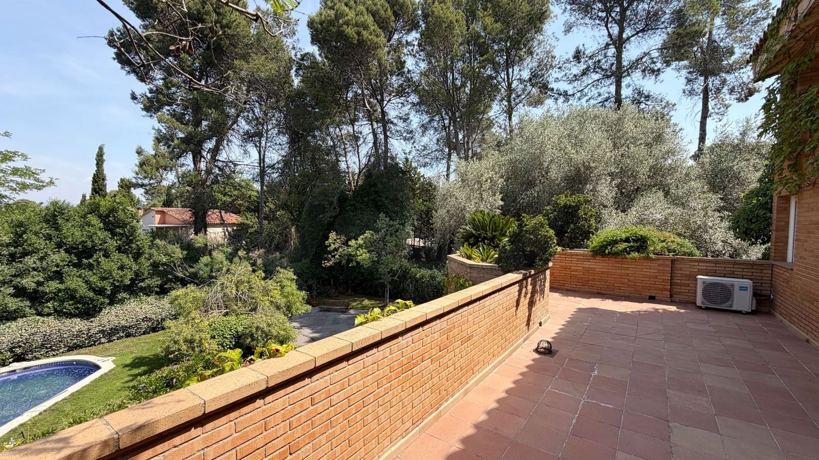 7 slaapkamer Villa te koop in Barcelona stad met zwembad garage - € 2.400.000 (Ref: 9988155)