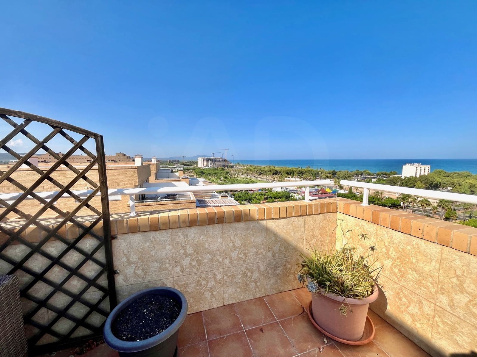 2 soverom Penthouse til salgs i Oropesa  med svømmebasseng garasje - € 214 900 (Ref: 9988157)