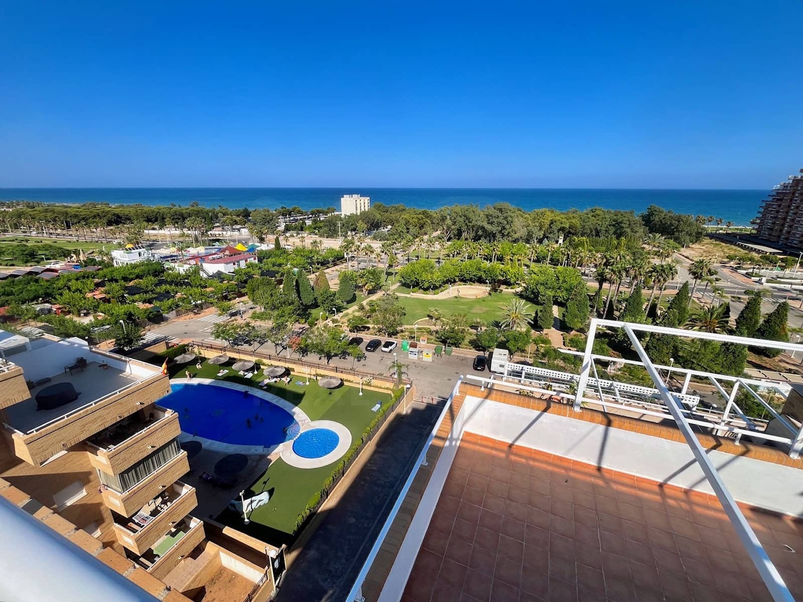 2 soverom Penthouse til salgs i Oropesa  med svømmebasseng garasje - € 214 900 (Ref: 9988157)
