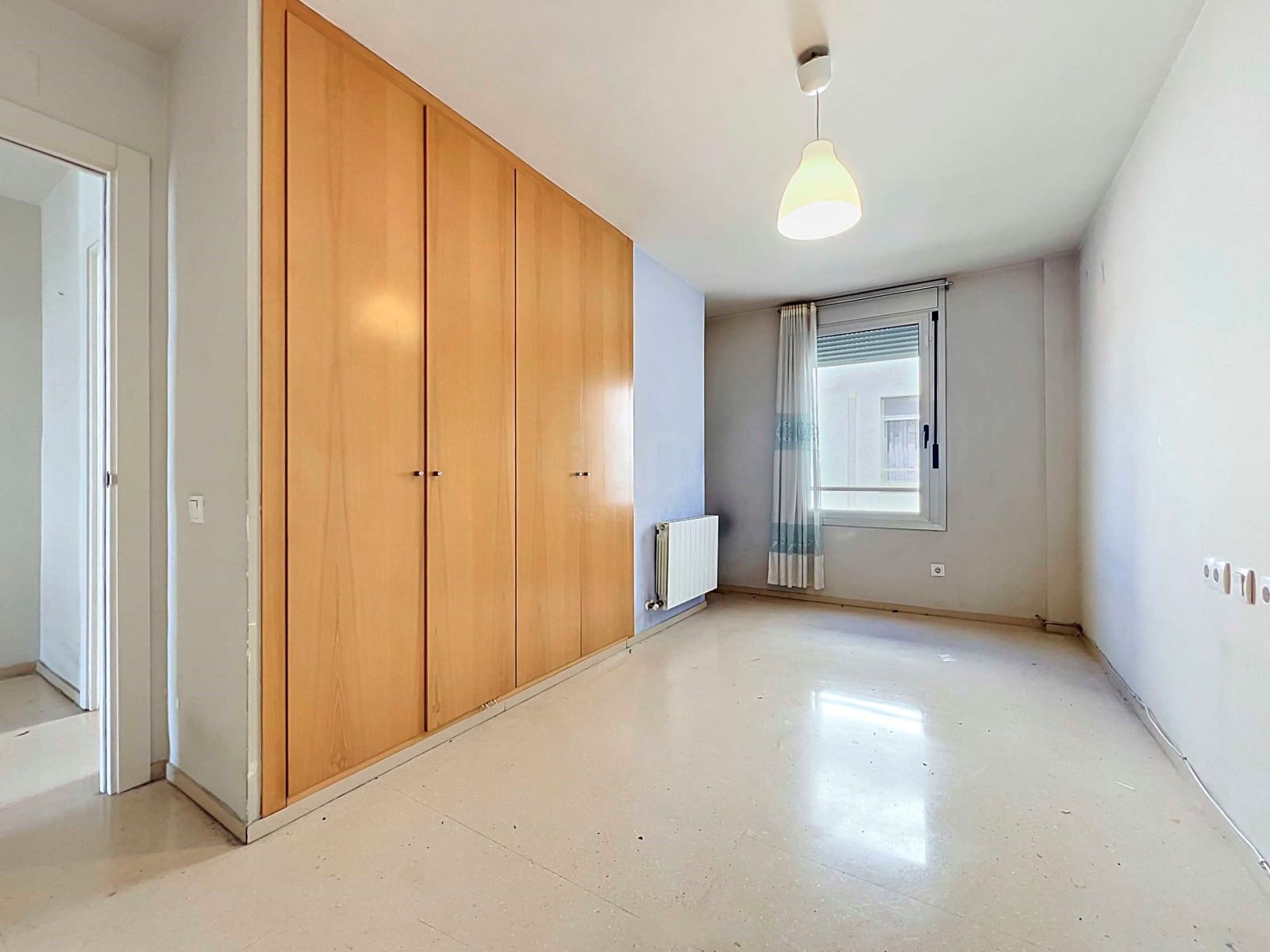 4 soverom Hus til salgs i Barcelona by med garasje - € 500 000 (Ref: 9988158)