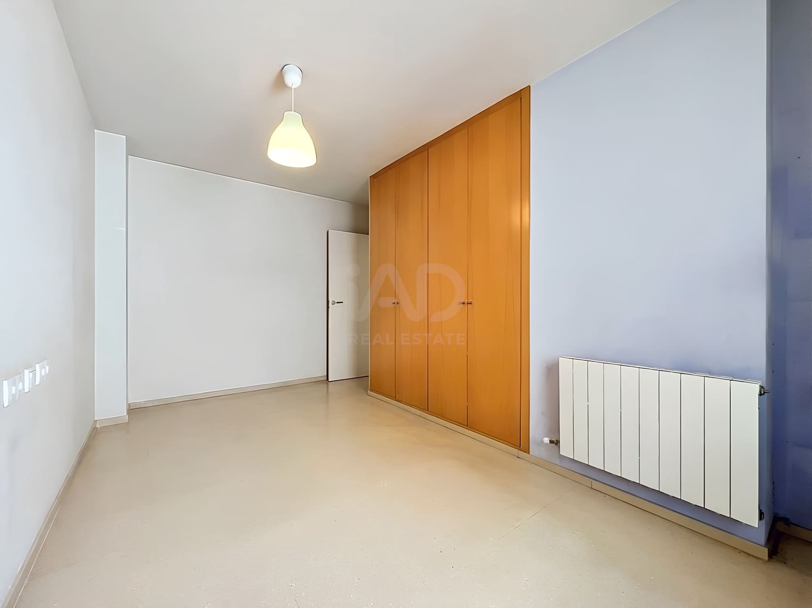 4 soverom Hus til salgs i Barcelona by med garasje - € 500 000 (Ref: 9988158)