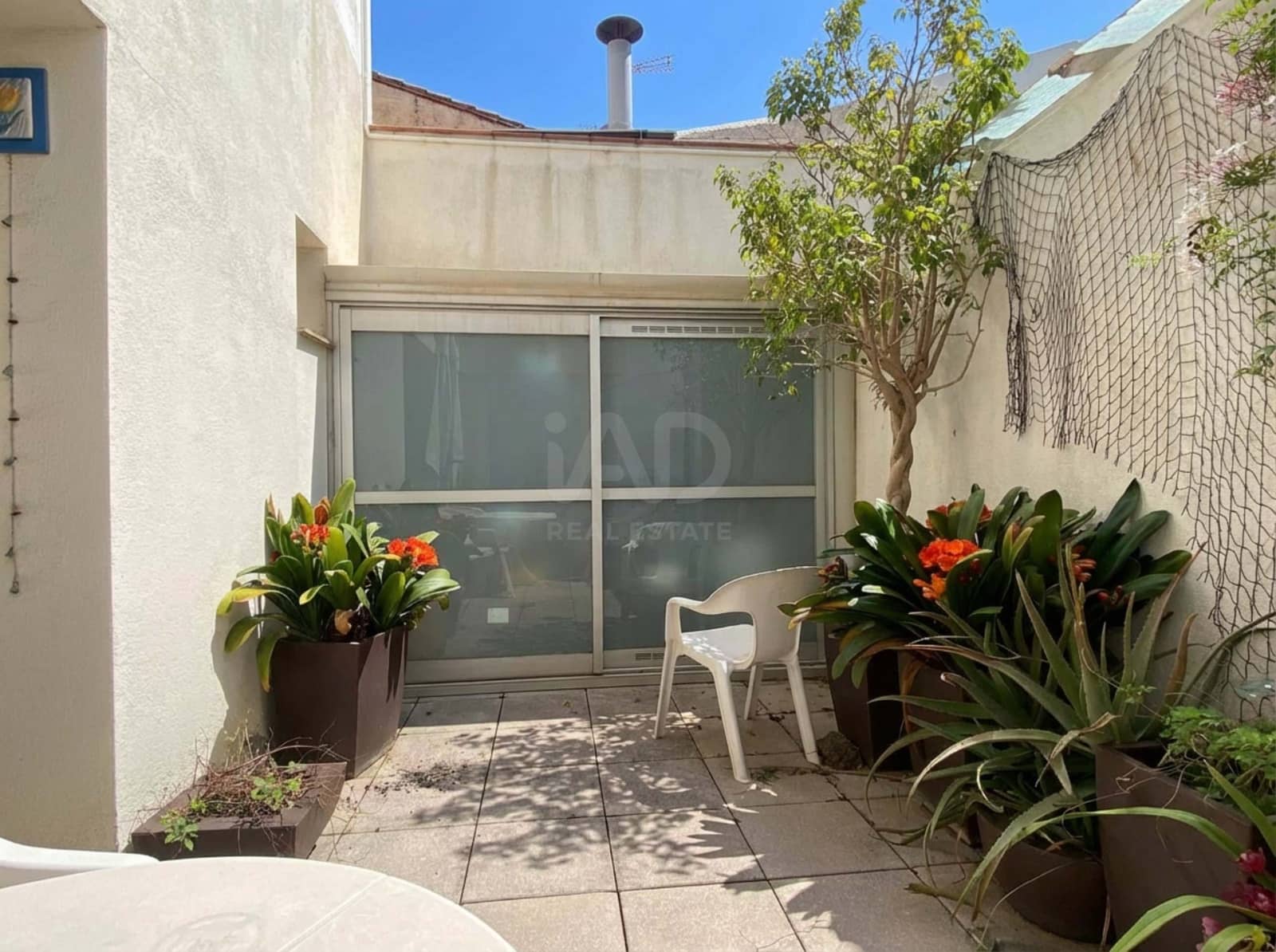 4 soverom Hus til salgs i Barcelona by med garasje - € 500 000 (Ref: 9988158)
