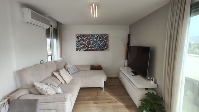 2 chambre Penthouse à vendre à Sur, Castelló de la Plana avec garage - 233 900 € (Ref: 9988160)