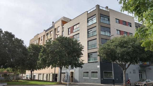 2 chambre Penthouse à vendre à Sur, Castelló de la Plana avec garage - 233 900 € (Ref: 9988160)