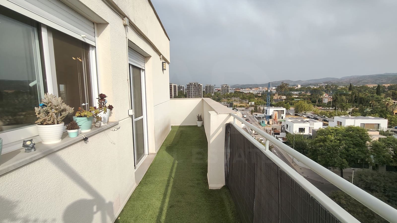 2 chambre Penthouse à vendre à Castello de la Plana avec garage - 233 900 € (Ref: 9988160)