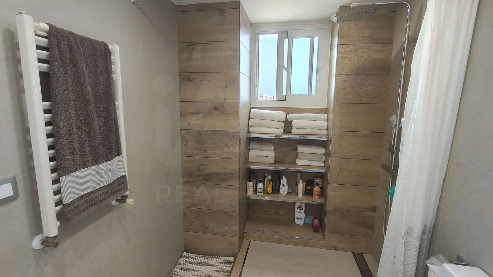 2 chambre Penthouse à vendre à Castello de la Plana avec garage - 233 900 € (Ref: 9988160)