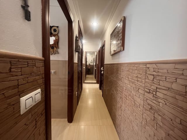 3 bedroom Apartment for sale in Cádiz city - € 205,000 (Ref: 9988162)