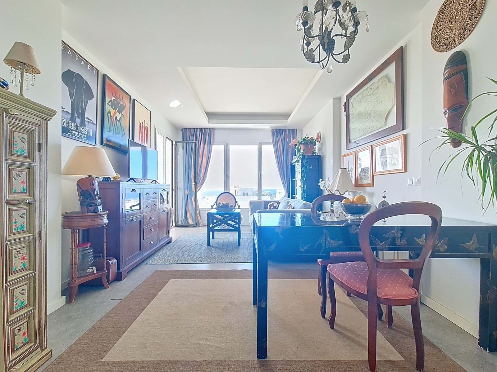 2 soverom Leilighet til salgs i Cadiz by med svømmebasseng garasje - € 550 000 (Ref: 9988164)
