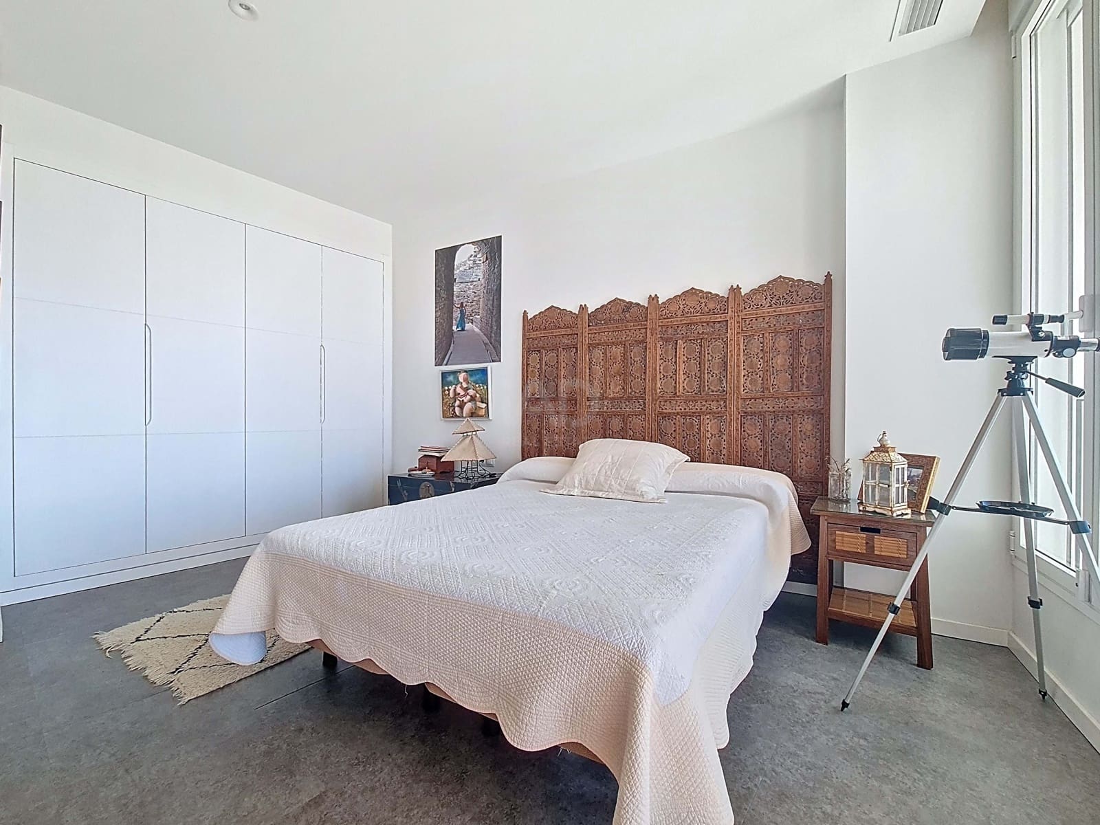 2 soverom Leilighet til salgs i Cadiz by med svømmebasseng garasje - € 550 000 (Ref: 9988164)