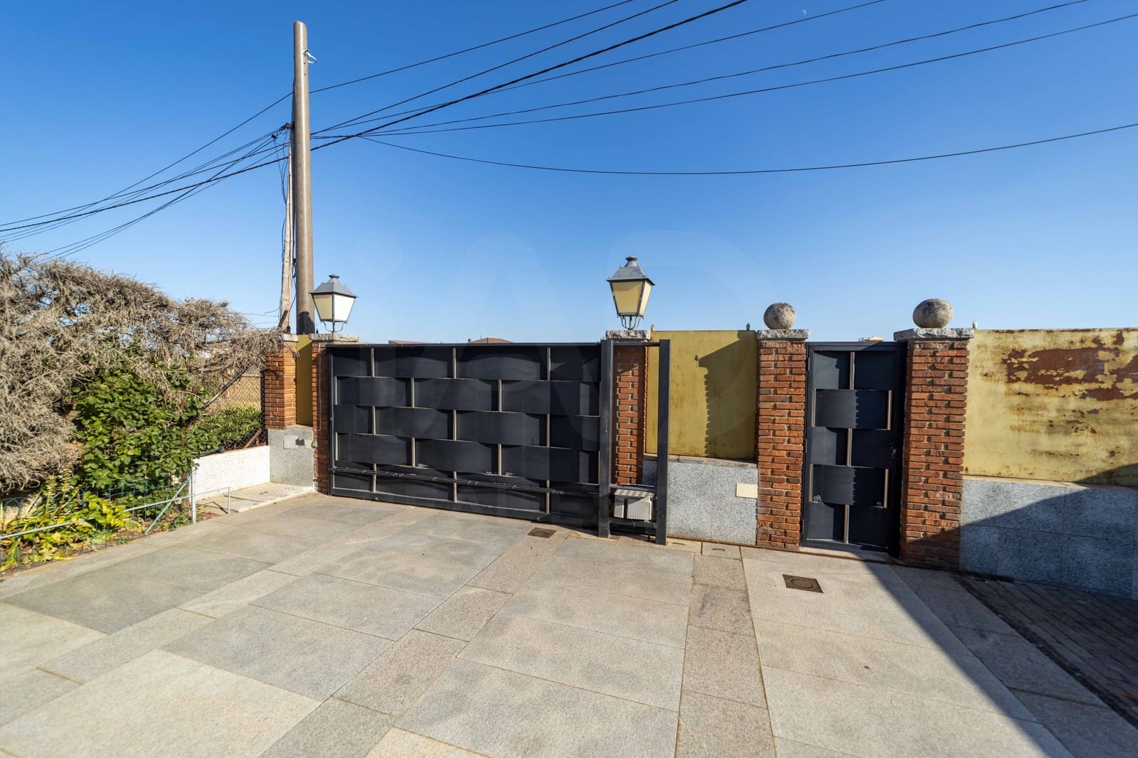 4 camera da letto Villa in vendita in Leon citta con piscina garage - 320.000 € (Rif: 9988166)