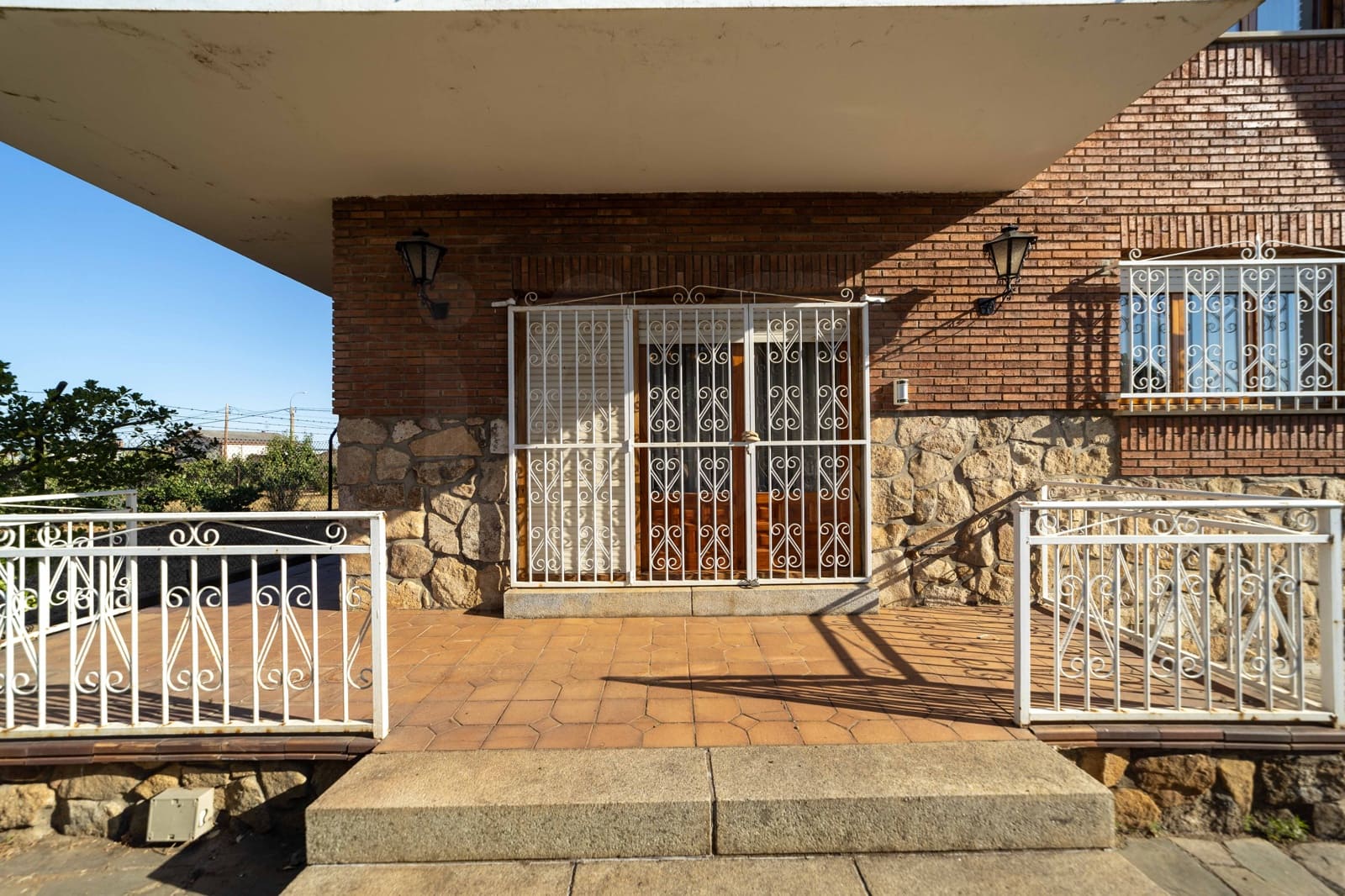4 camera da letto Villa in vendita in Leon citta con piscina garage - 320.000 € (Rif: 9988166)