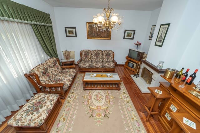 4 camera da letto Villa in vendita in León città con piscina garage - 320.000 € (Rif: 9988166)