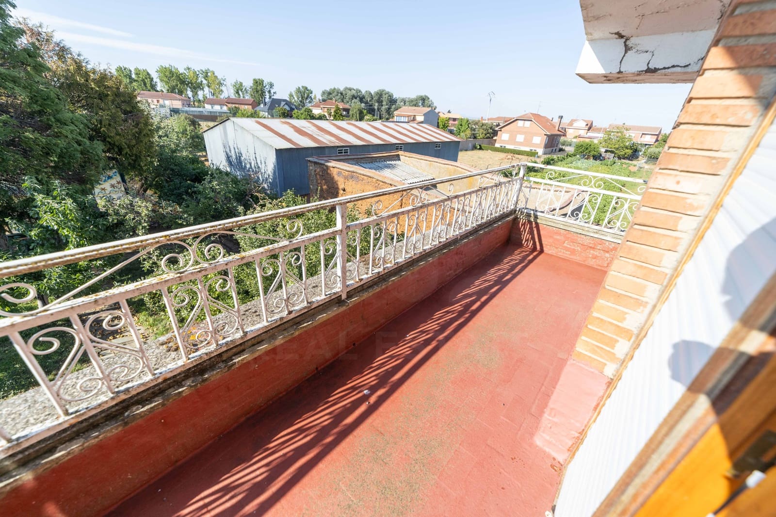 4 camera da letto Villa in vendita in Leon citta con piscina garage - 320.000 € (Rif: 9988166)