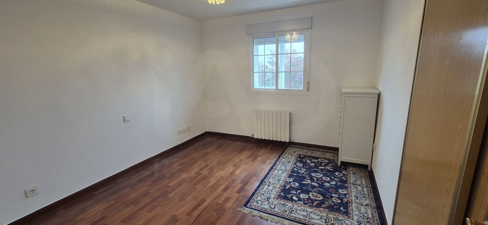 5 bedroom Terraced Villa for sale in Salamanca city with pool garage - € 350,000 (Ref: 9988170)