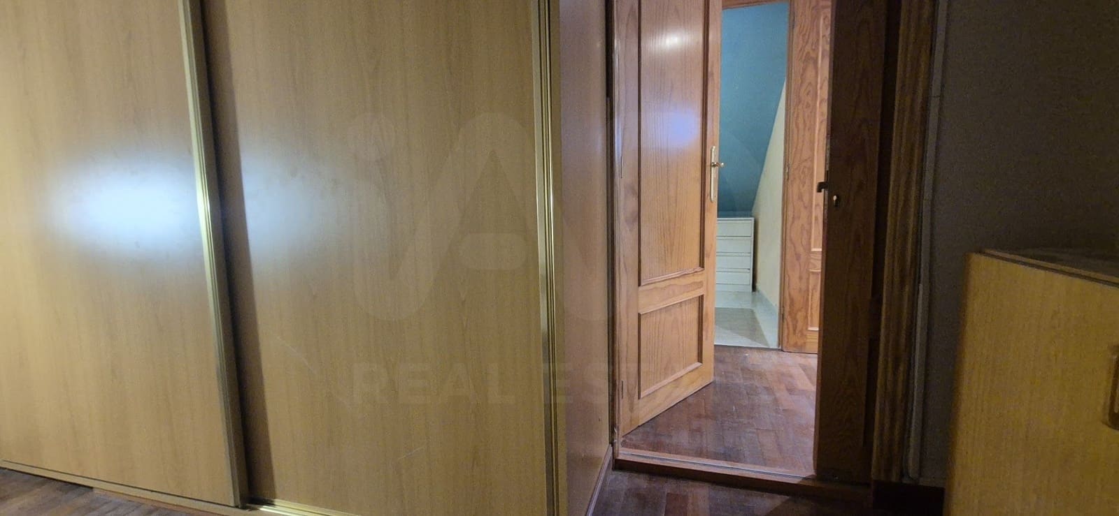 5 bedroom Terraced Villa for sale in Salamanca city with pool garage - € 350,000 (Ref: 9988170)