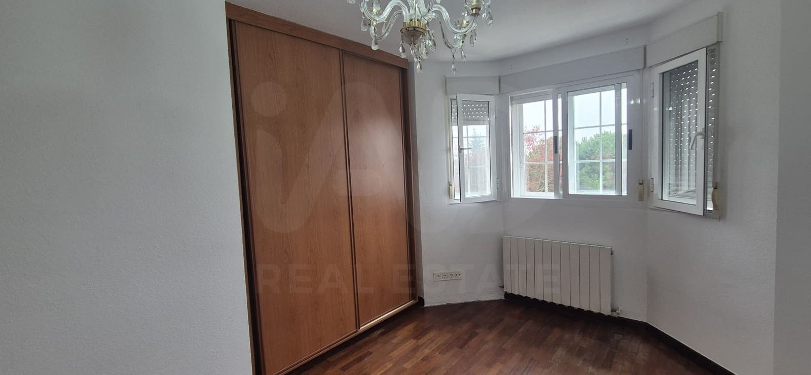 5 bedroom Terraced Villa for sale in Salamanca city with pool garage - € 350,000 (Ref: 9988170)
